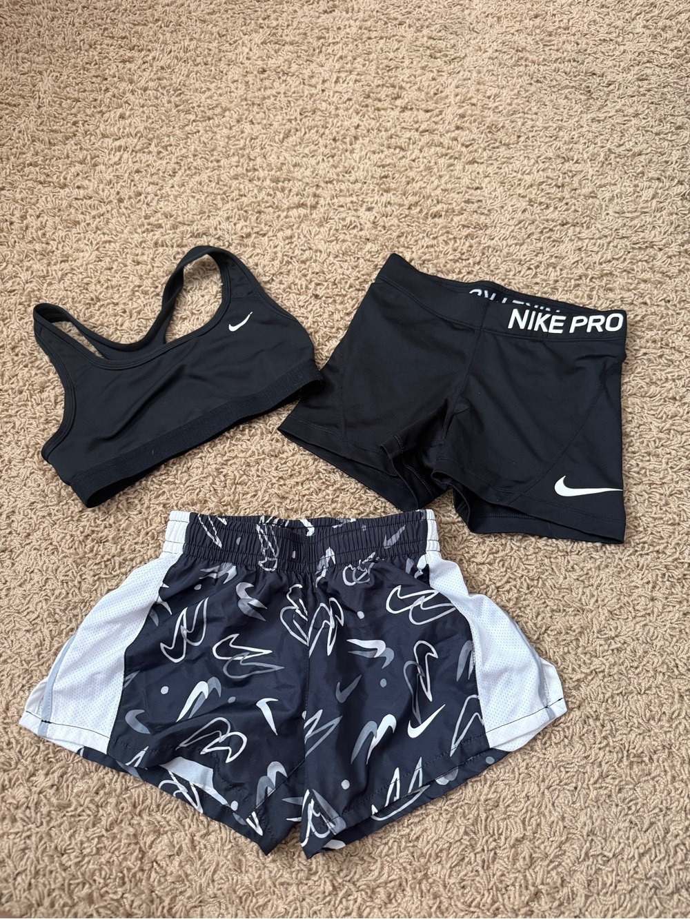 Nike kids 3 piece Black Sports Set. S/XS